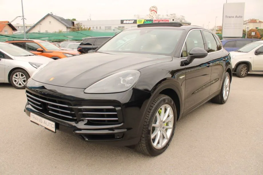 Porsche Cayenne 3.0 V6 E-Hybrid *PANORAMA, LED, NAVIGACIJA* - Zagreb