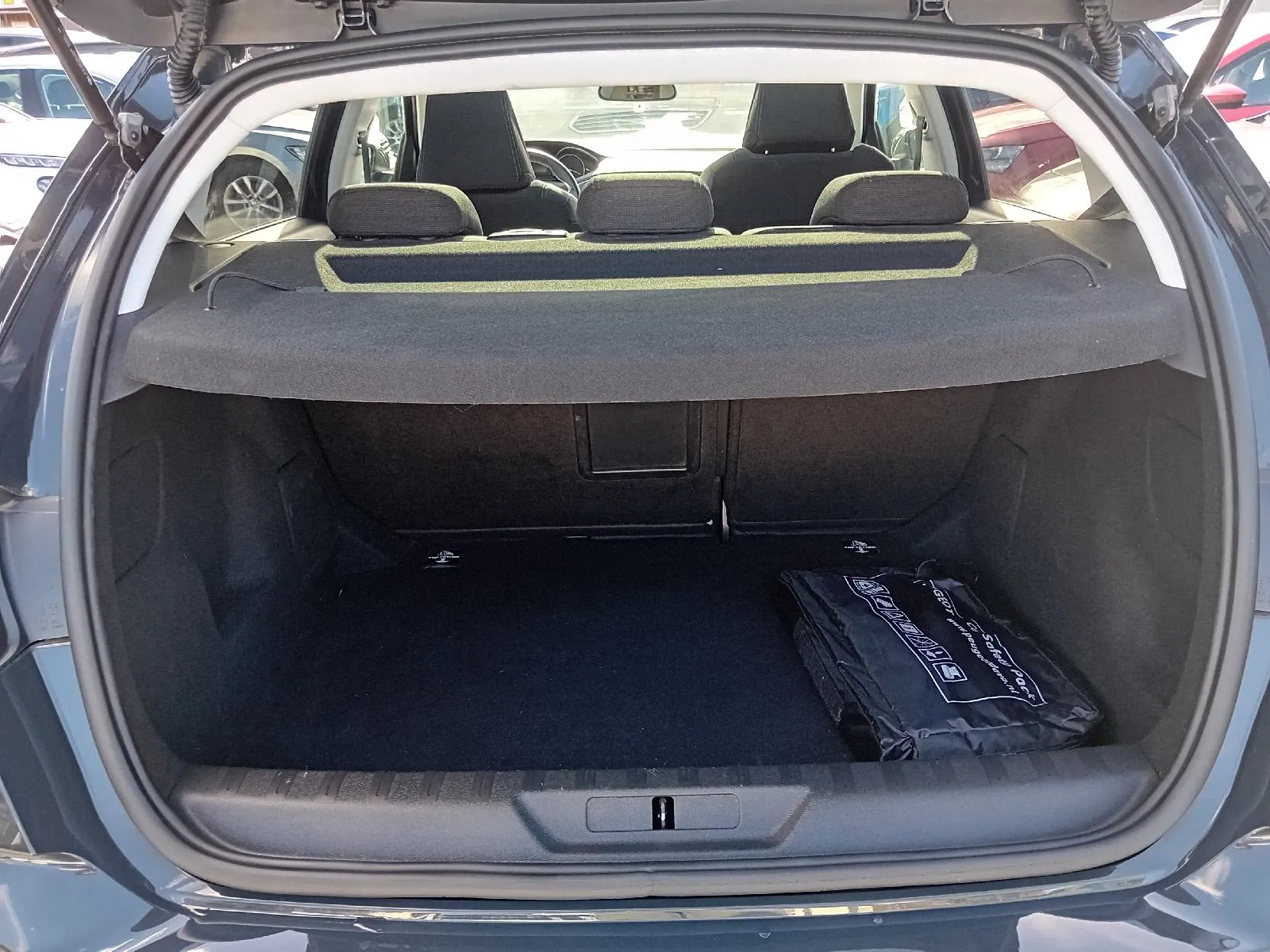 peugeot 308 1,5 bluehdi ,do 2 godine jamstva,u sustavu pdv-a. - slika 7