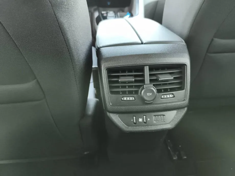 peugeot 5008 aut.1.5 hdi 96kw, 7 sjedala - 5 godina garancije! - slika 13