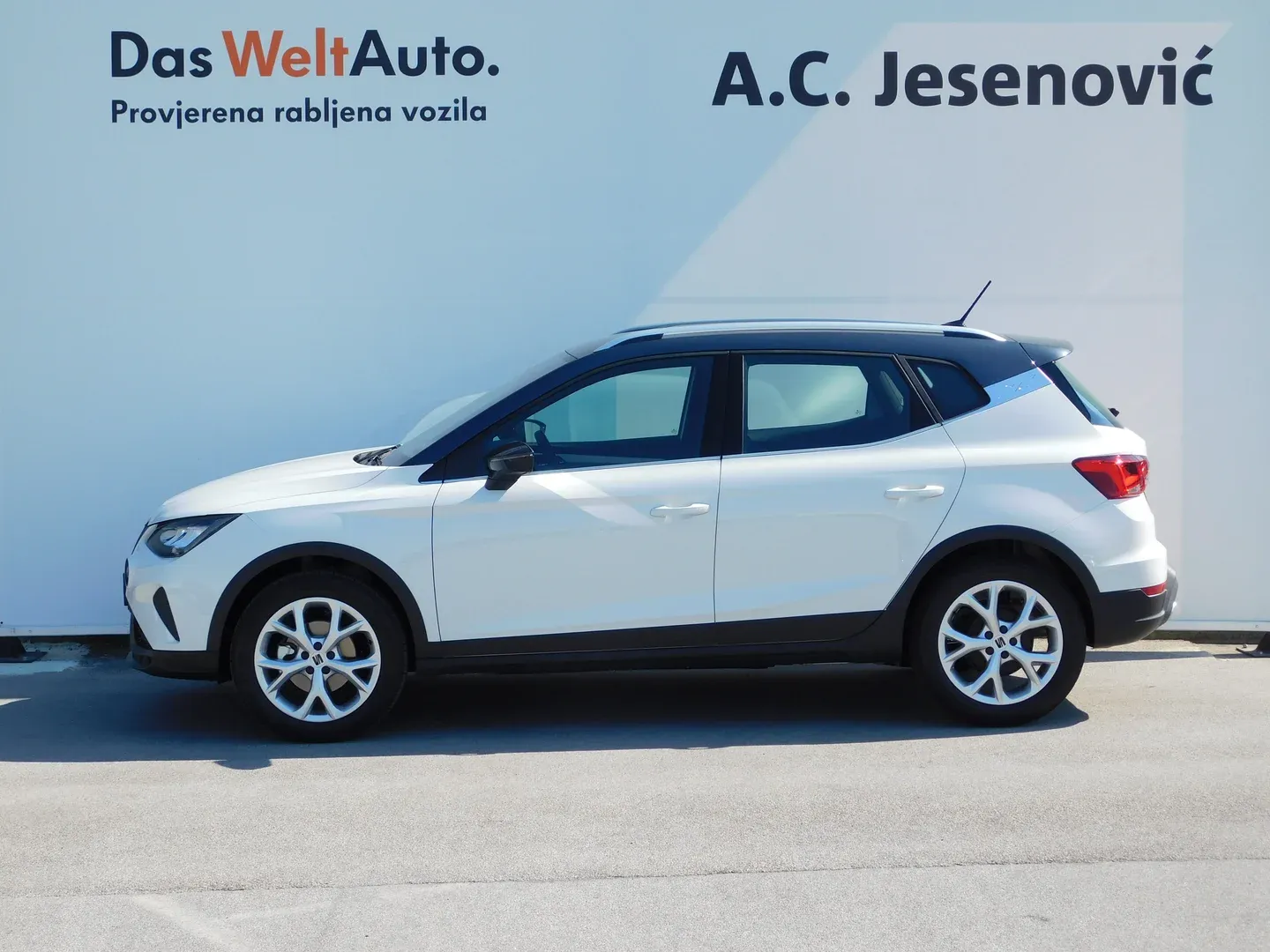 09152 seat arona 1.0 tsi fr - slika 6