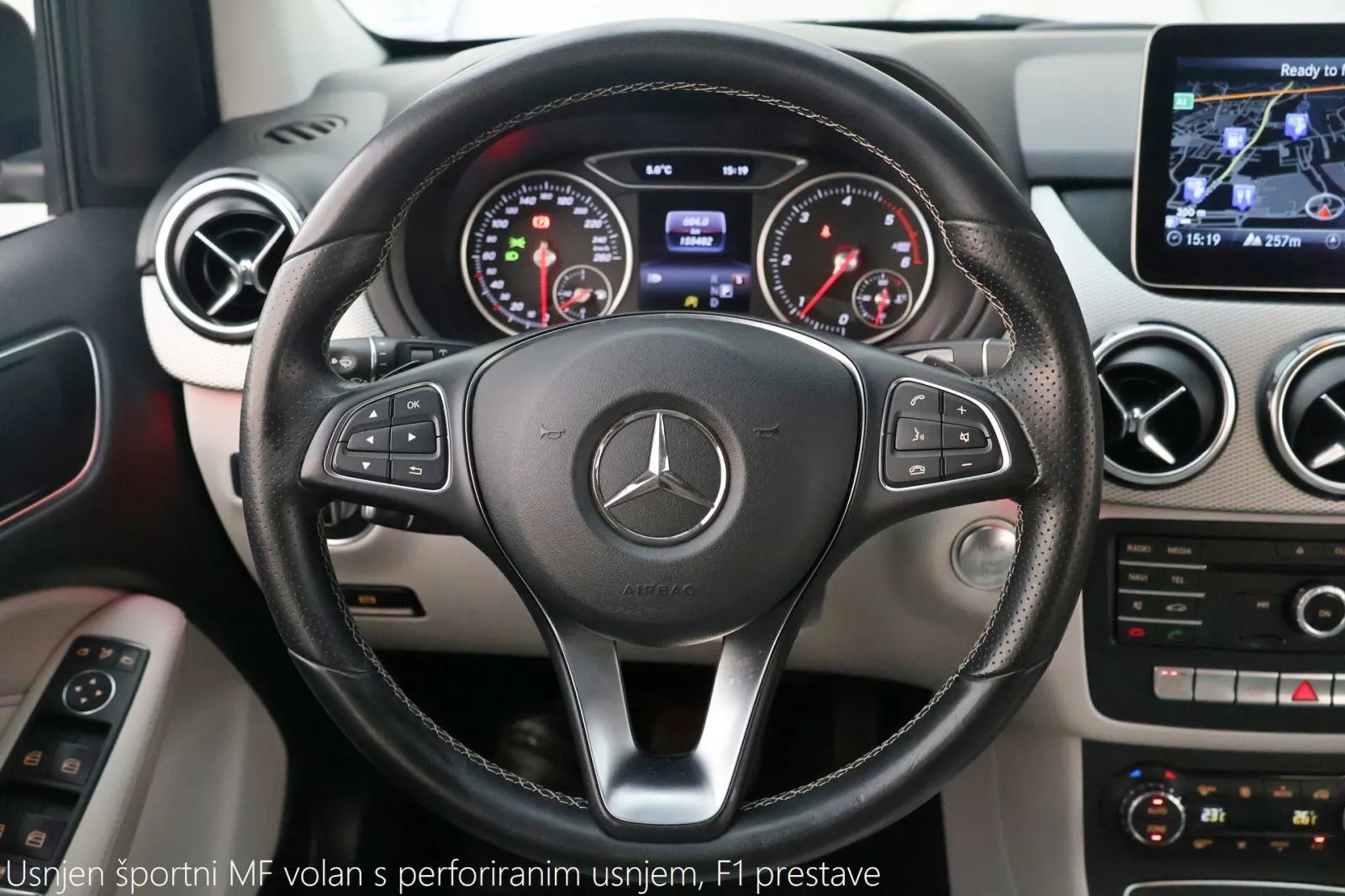 mercedes-benz b 200d 7g-dct urban 136km full led navi kamera - slika 8