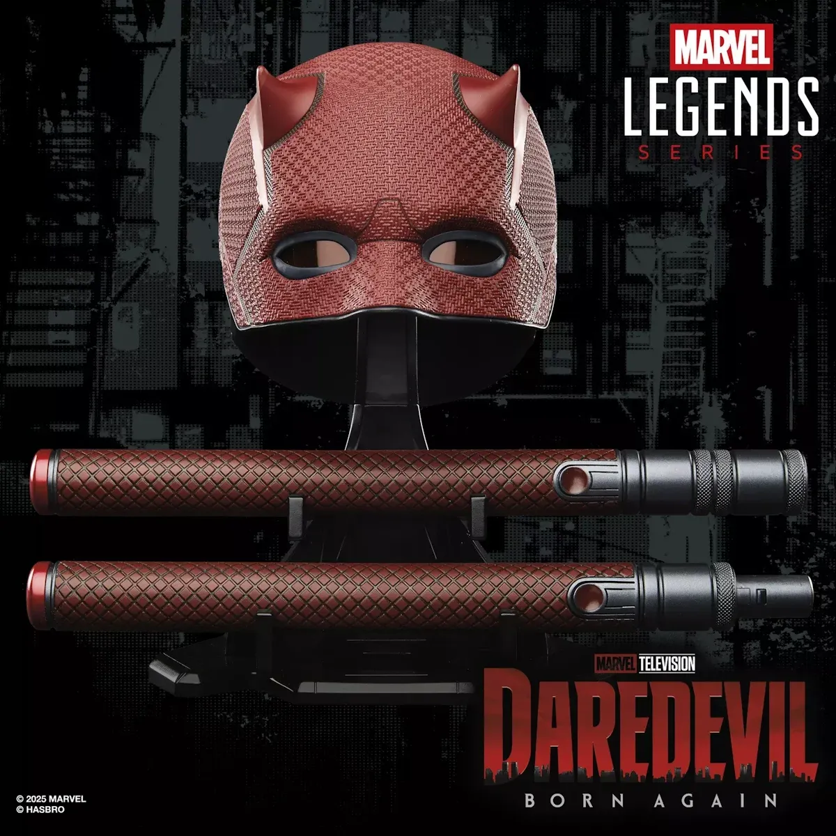 marvel legends series: daredevil mask + billy club replica - slika 5
