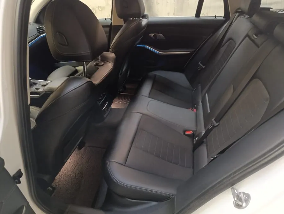 bmw serija 3 touring 318d - slika 15