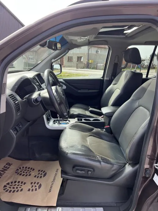 nissan navara 3.0 v6 - slika 19