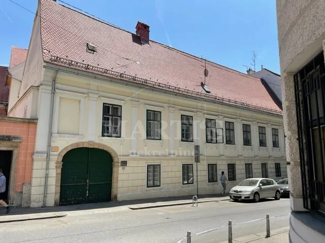 Gornji grad, Opatička, 3-soban, 60m2, 1.kat, parking u dvorištu (prodaja) - Zagreb