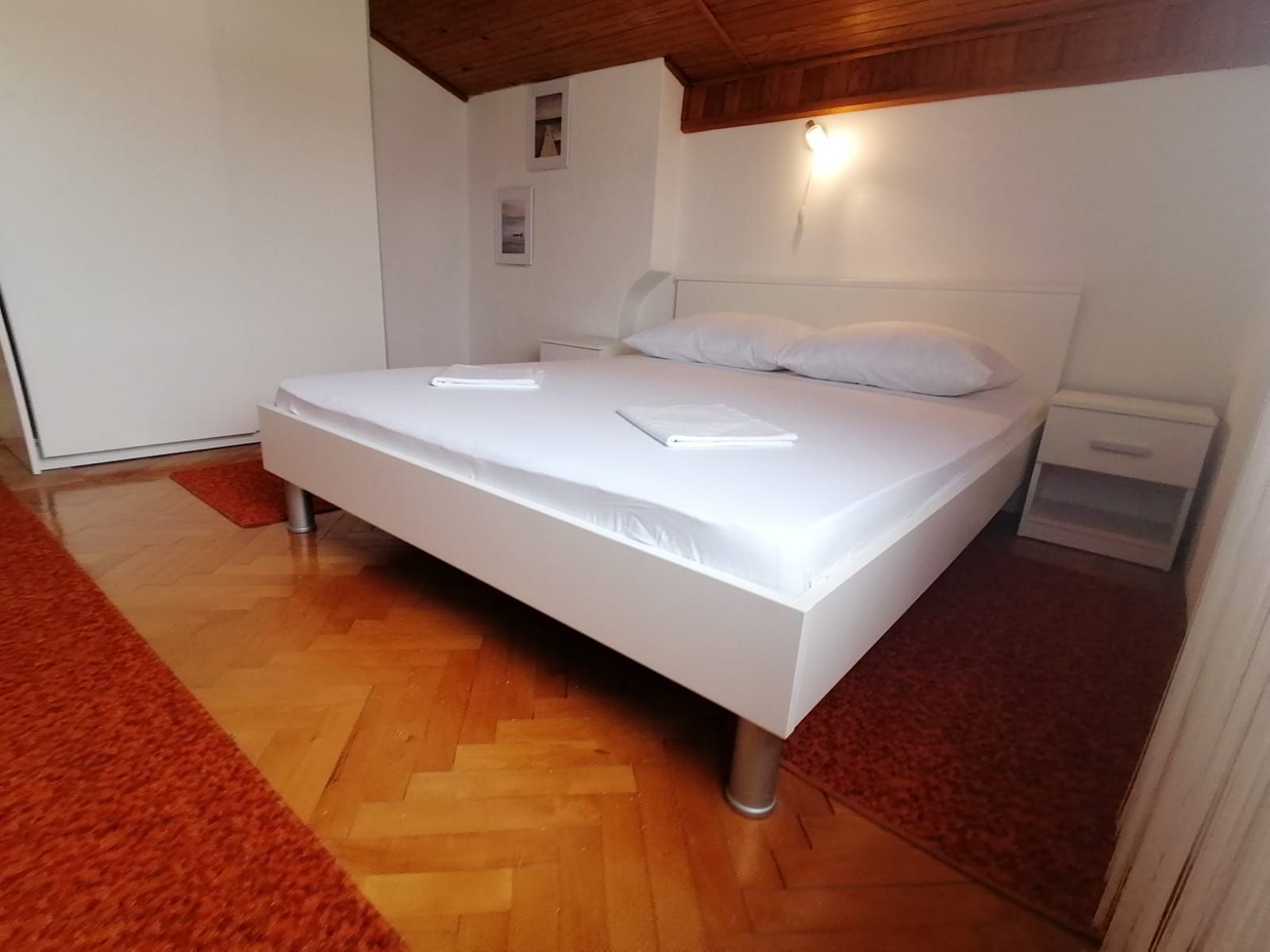 "akcija"app 7+2 osoba od 90 eura, velika terasa i pogled na more - slika 19