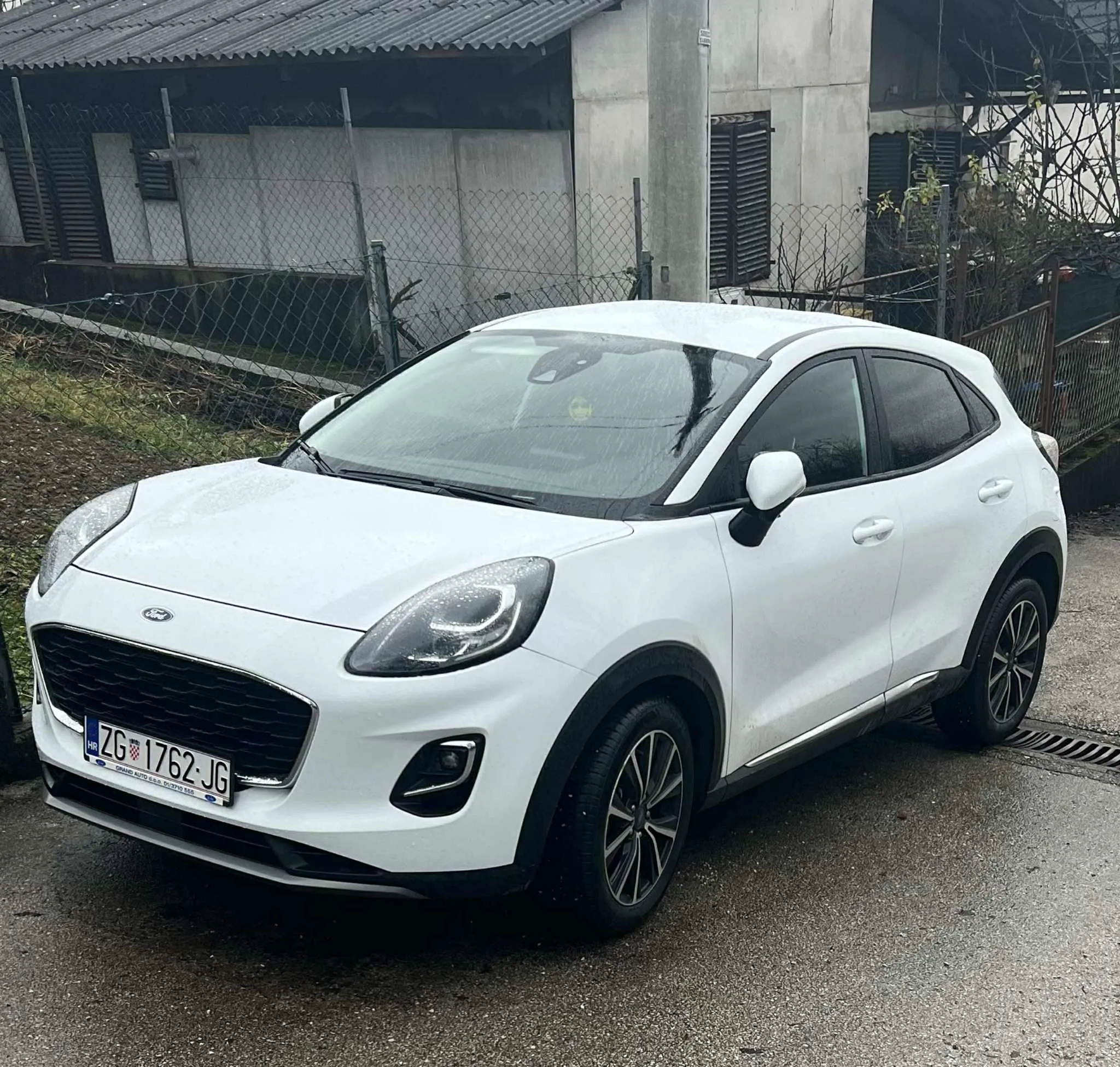 ford puma 1.0 mhev frozen white 125ks - slika 1