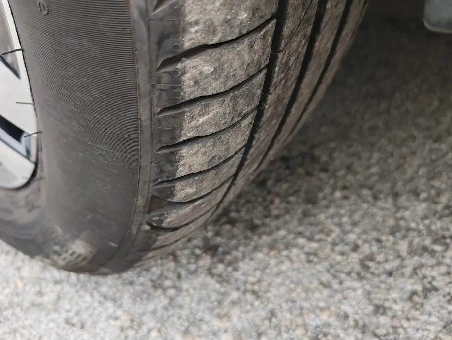 peugeot 2008 1,2 puretech - slika 11