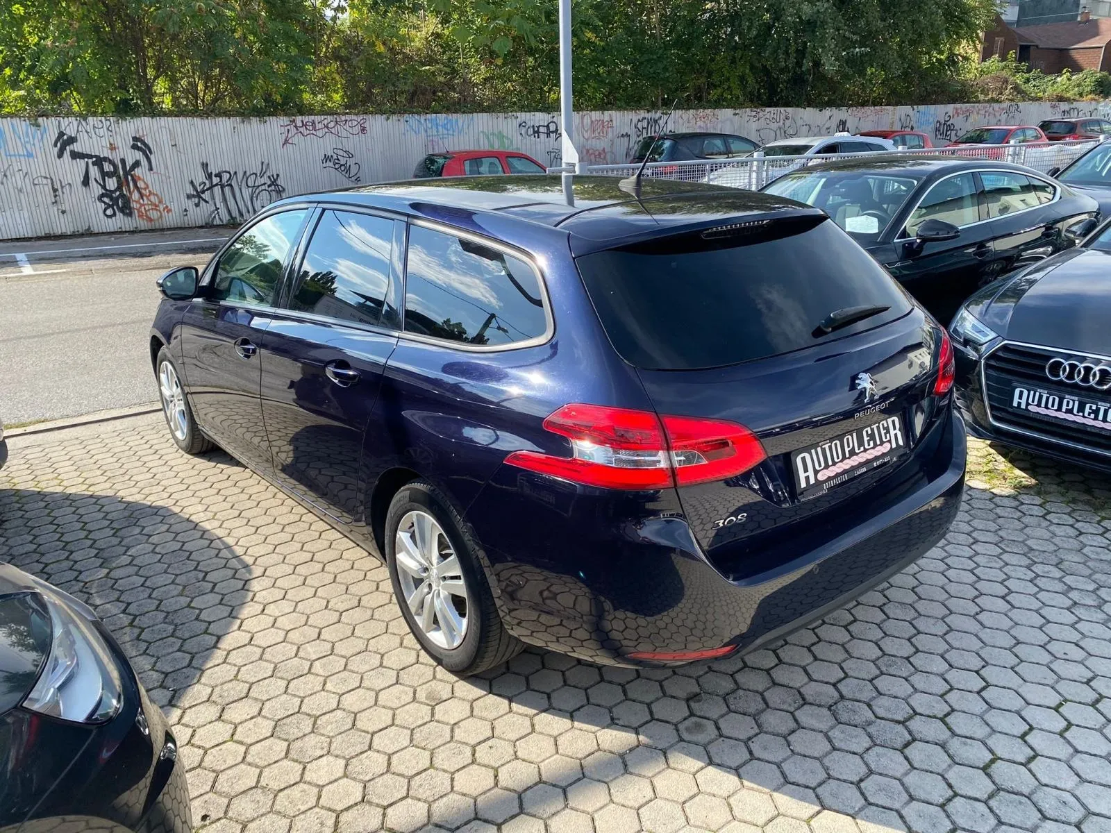 peugeot 308 sw 1,5 bluehdi automatik, navi, tempomat, 4x garancija! - slika 20