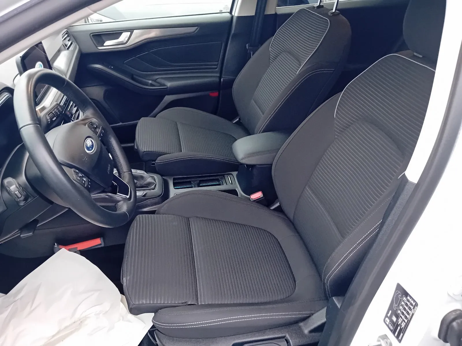 ford focus karavan 1,5 tdci ,do 2 godine jamstva,u sustavu pdv-a. - slika 6