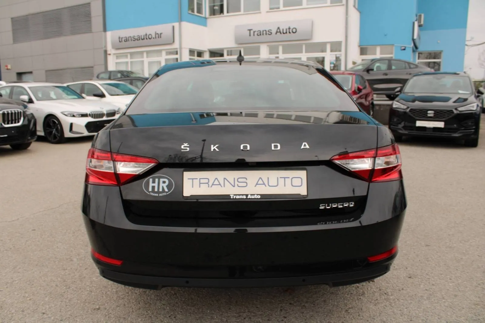 škoda superb 2.0 tdi dsg *led, navigacija, kamera* - slika 6
