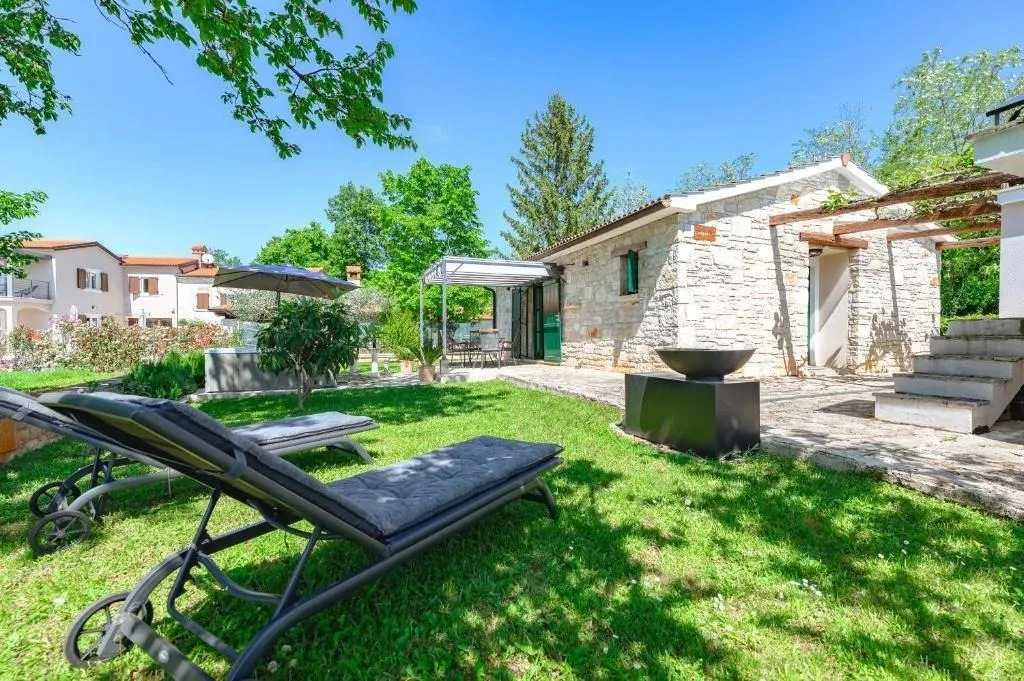 kaštelir-šarmantna prizemnica sa garažom na prodaji (prodaja) - slika 4