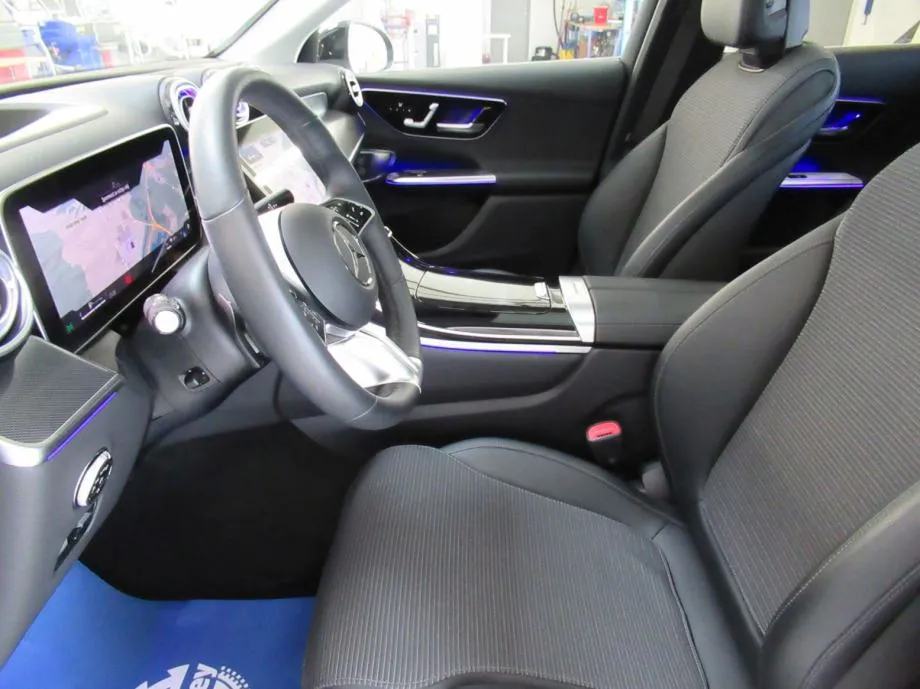 mercedes-benz glc 300 de 4m avantgarde panorama/head-up/burmester/360° - slika 20