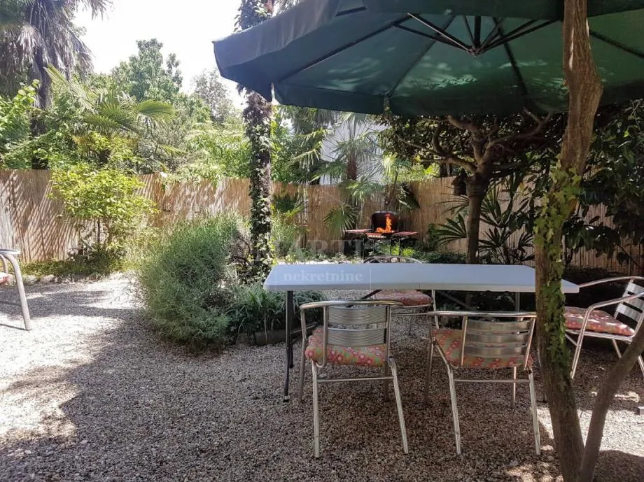opatija, stan, 47.80m2, 2 sobe, dvorište, vrt (prodaja) - slika 8