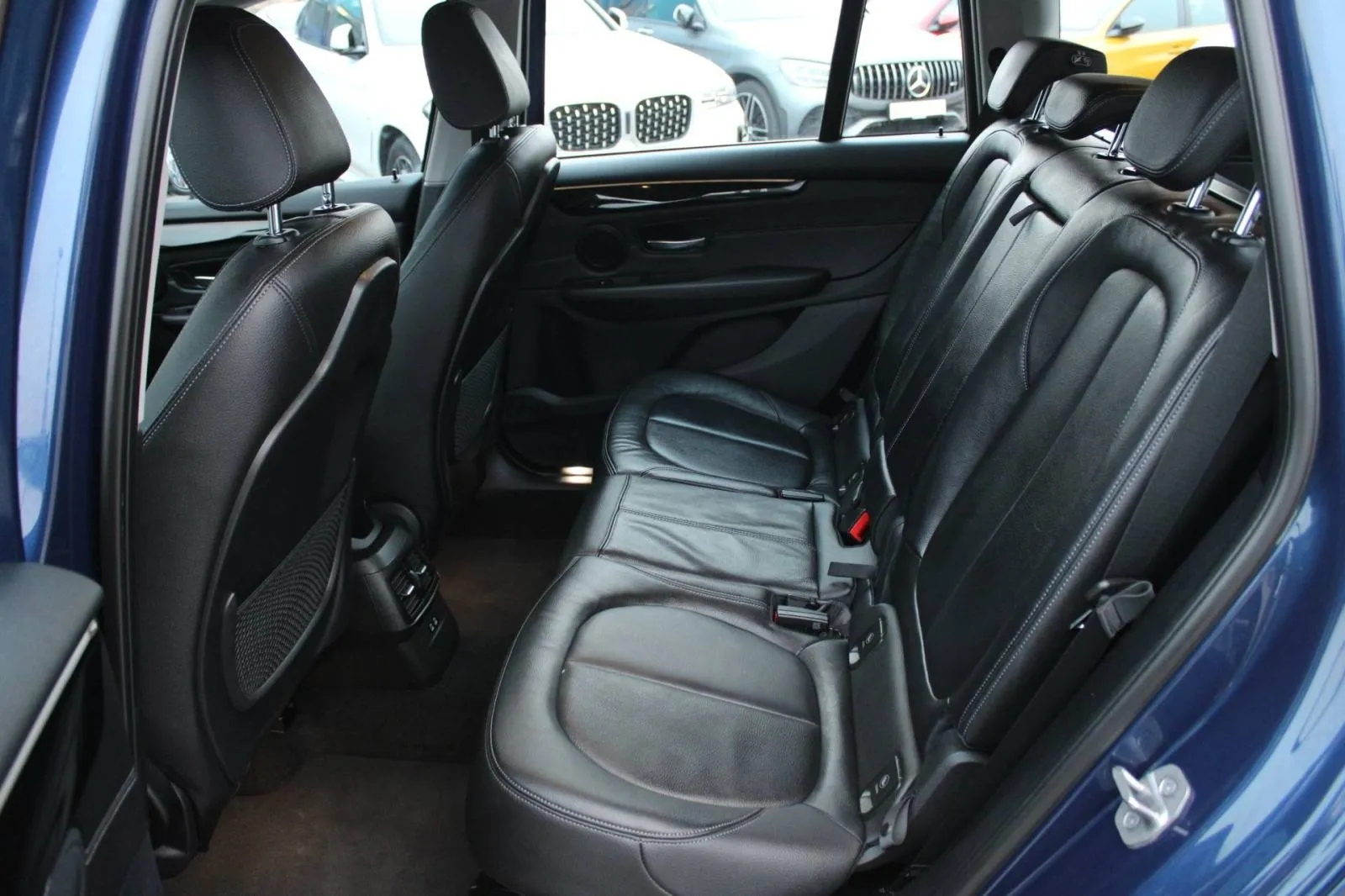 bmw serija 2 218i gran tourer automatik *led, navigacija* - slika 9