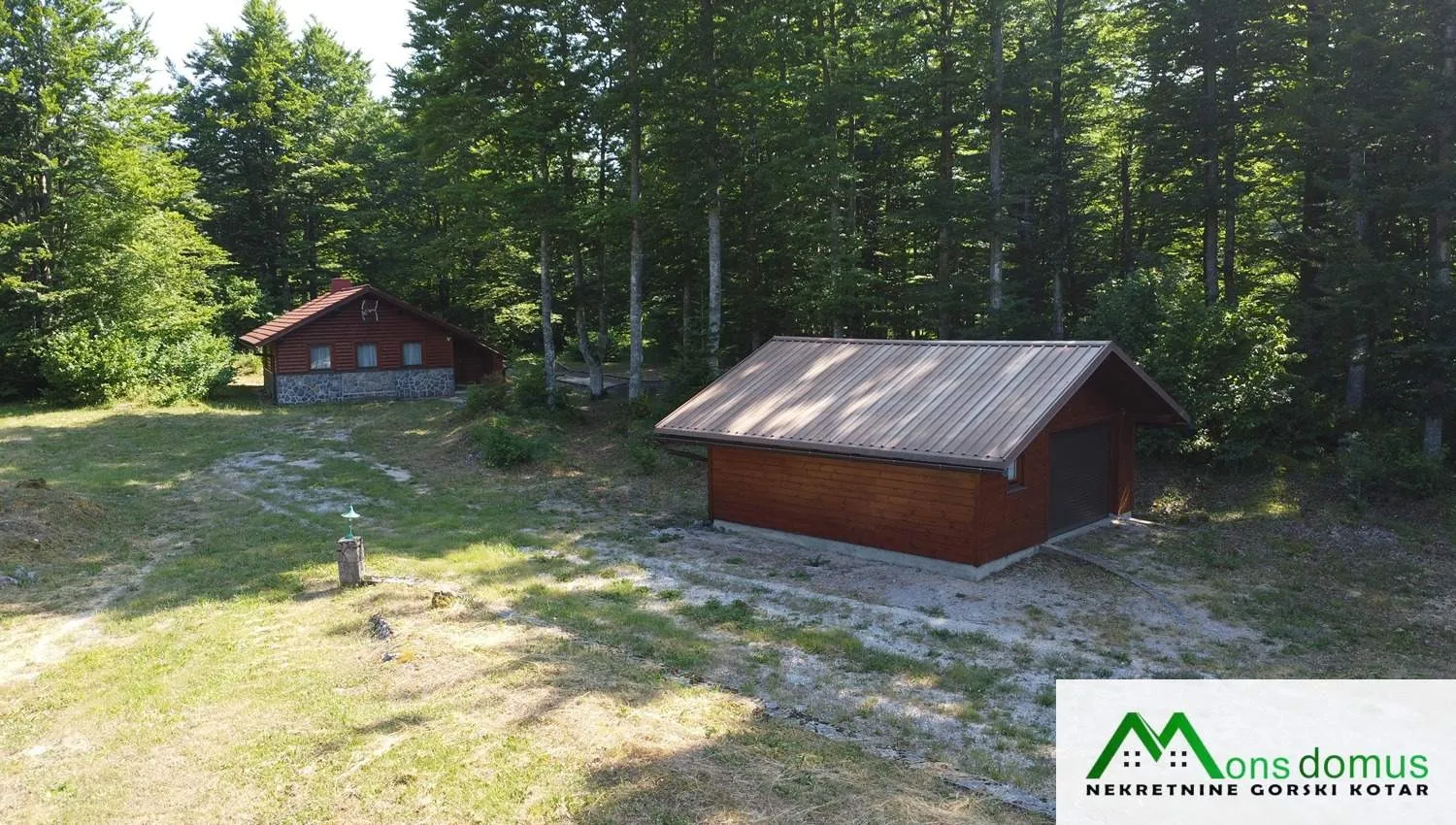8843 m2 građevinskog zemljišta, dvije vikend kuće i garaža - slika 21