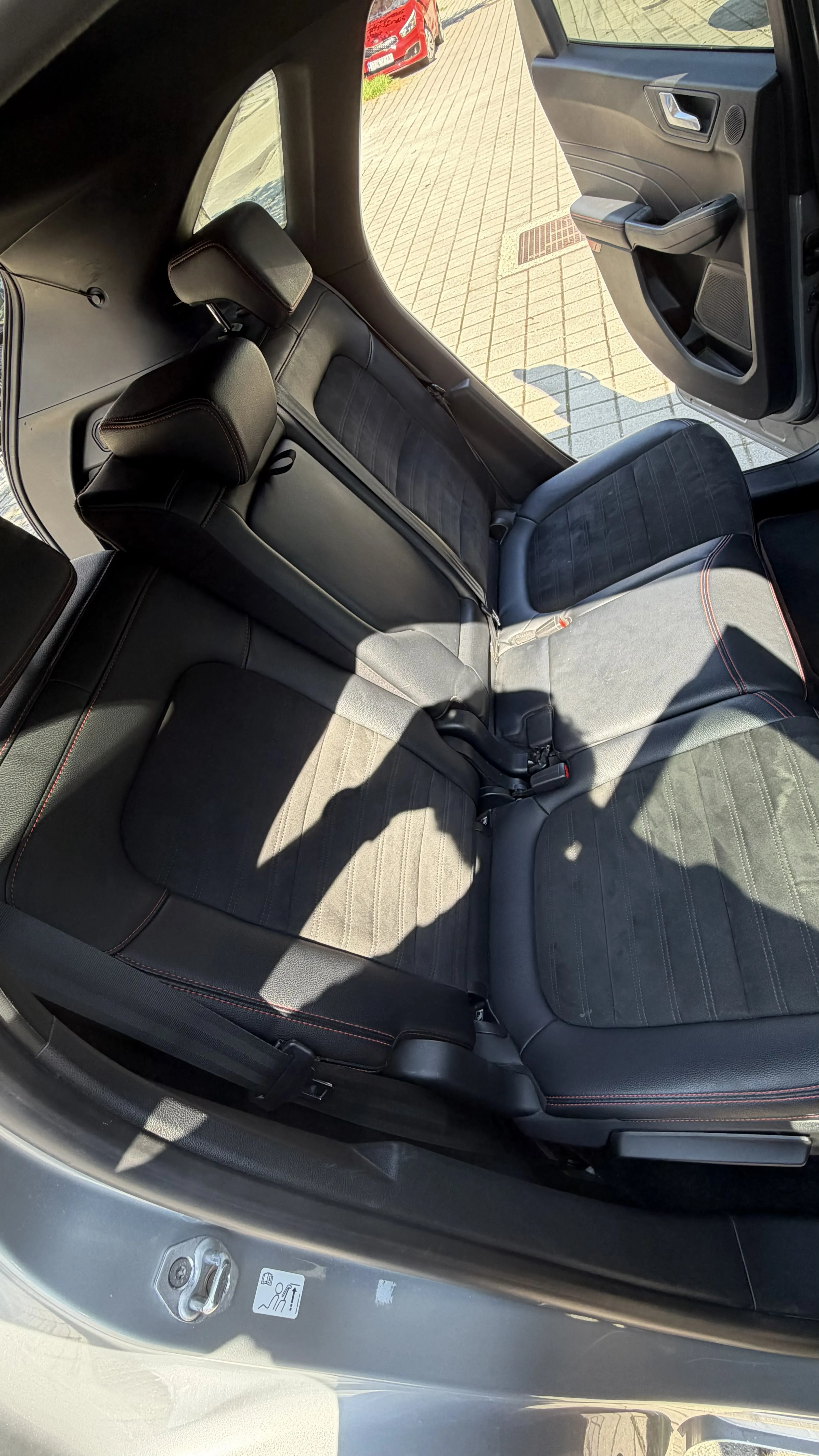 ford kuga 2,5 phev; st-line x oprema. 11/2021 (još uvijek u garanciji) - slika 19