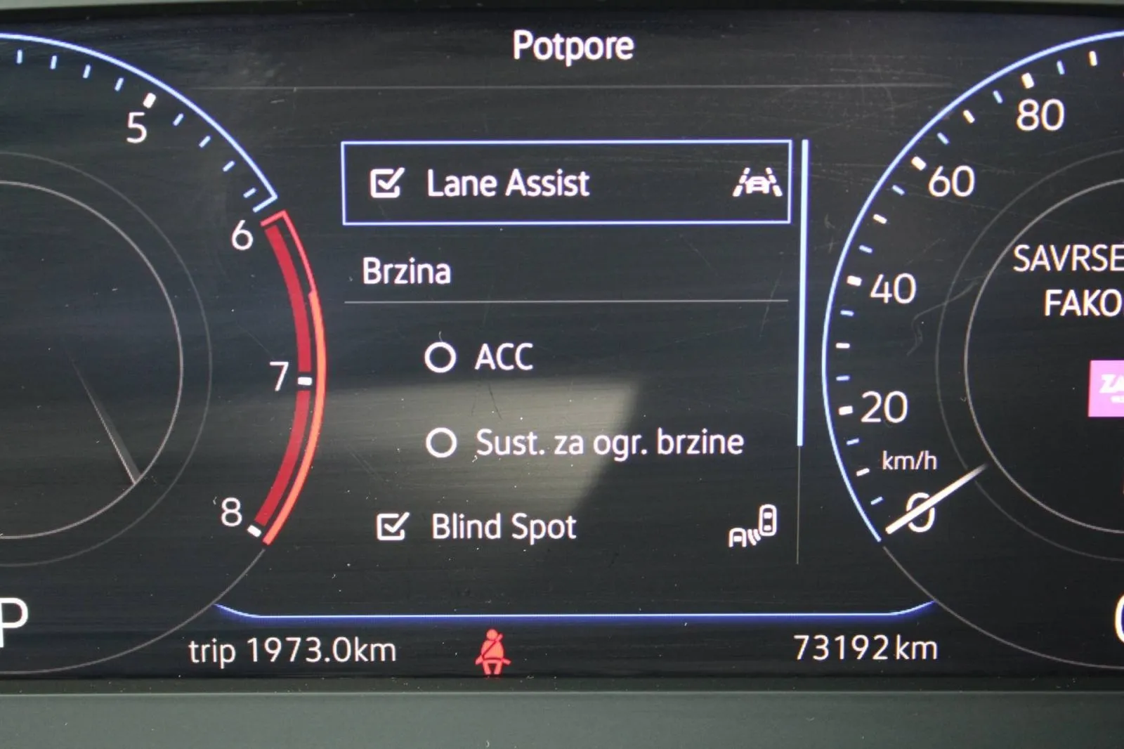 vw t-roc 2.0 tsi dsg 4motion sport *panorama,beats,kamera* - slika 21