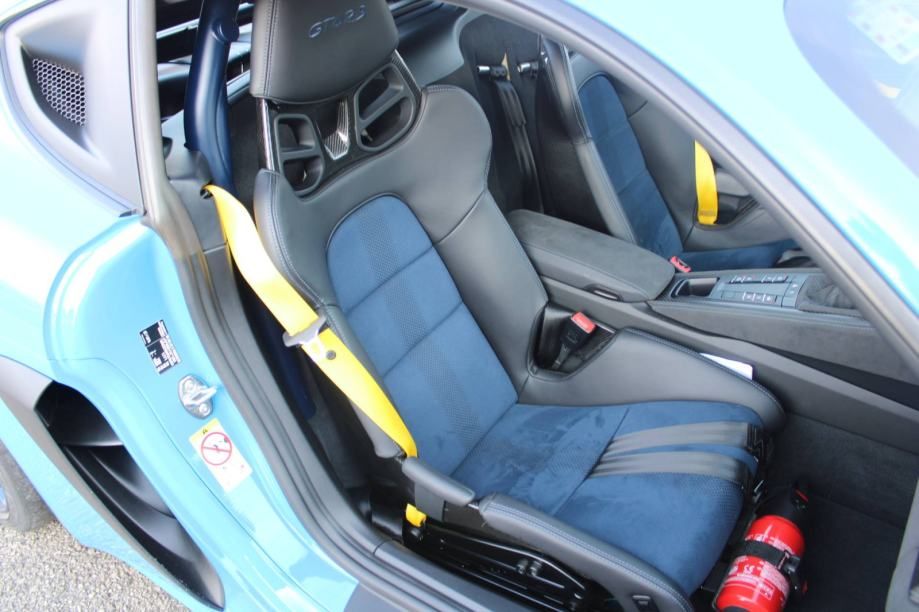 porsche cayman 718 gt4 rs - slika 16