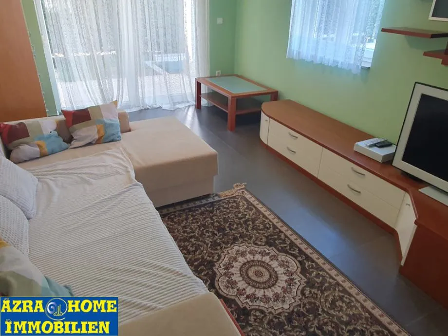 vabriga, kuća na kraju niza sa malim bazenom u dvorištu - slika 9