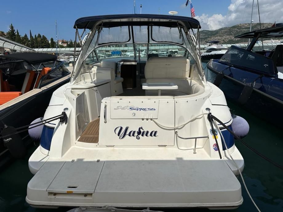 Cruiser Yachts 34 Express - Dubrovnik