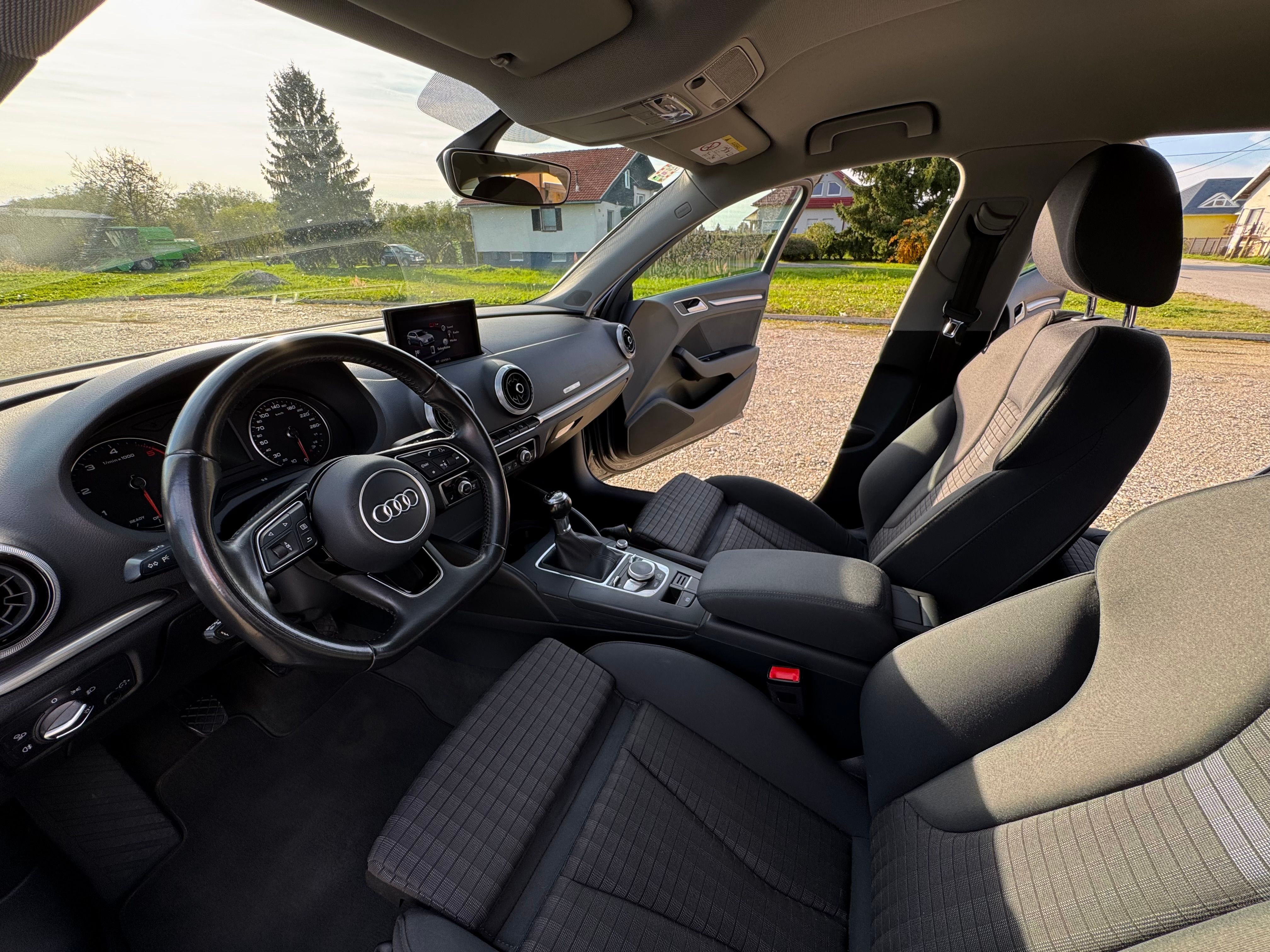 audi a3 1,6 tdi sportback facelift - slika 10