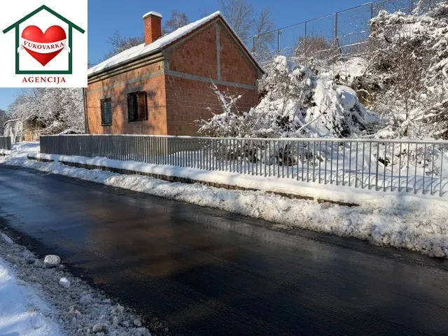 vukovar centar a. augustinčića 14, građevinsko zem. 198 m2 - slika 2