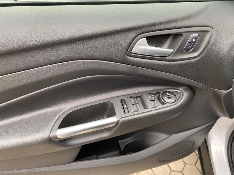 ford kuga 1.5 tdci automatik, klima, tempomat, keyless, 4x garancija! - slika 16