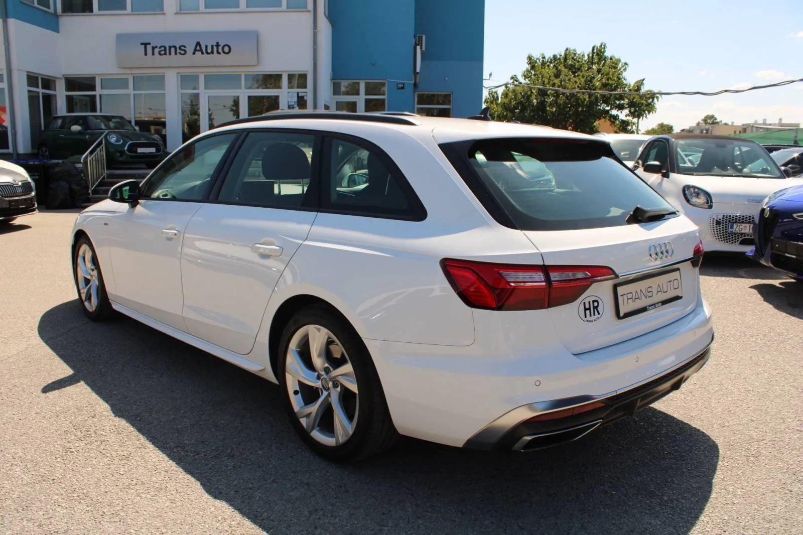 audi a4 avant 35 tdi s-tronic s-line *navigacija, led* - slika 7