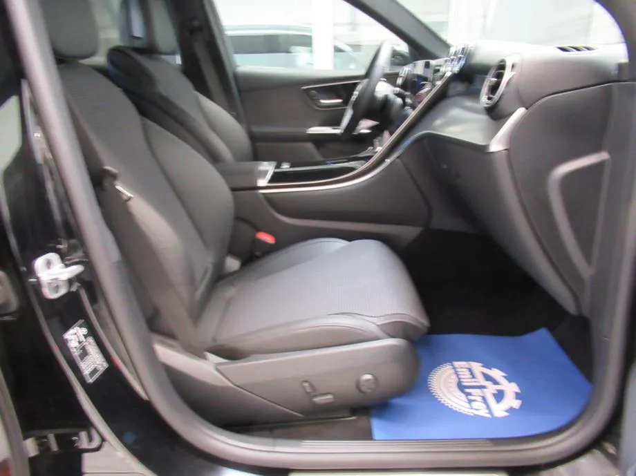 mercedes-benz glc 220 d 4matic avantgarde - slika 9