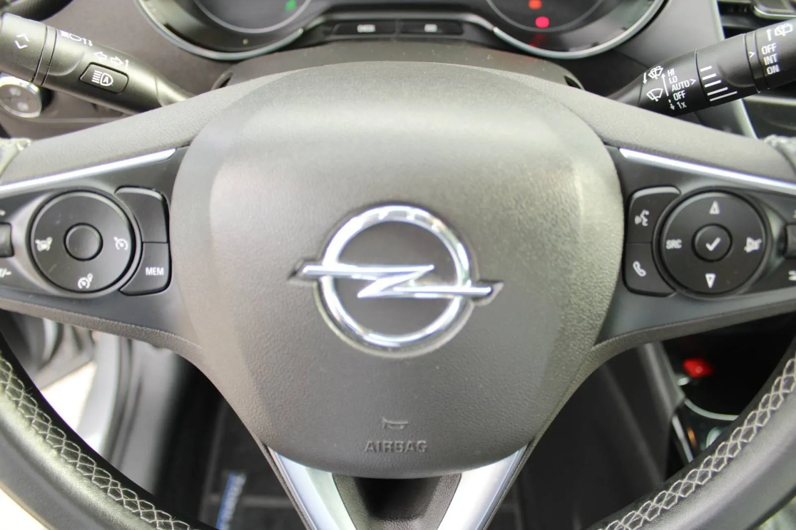 opel crossland 1.2 turbo ultimate *led, navigacija, kamera* - slika 16