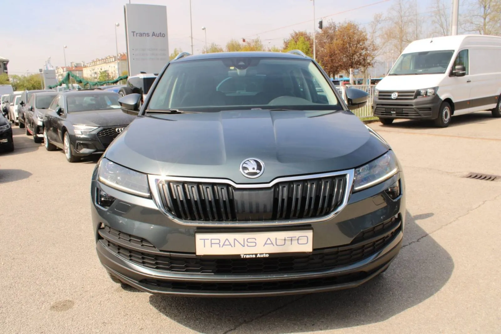 škoda karoq 1.6 tdi dsg style *led, navigacija, kamera* - slika 2