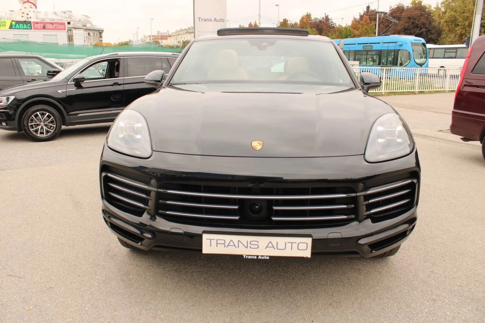 porsche cayenne 3.0 v6 e-hybrid *panorama, led, navigacija* - slika 2