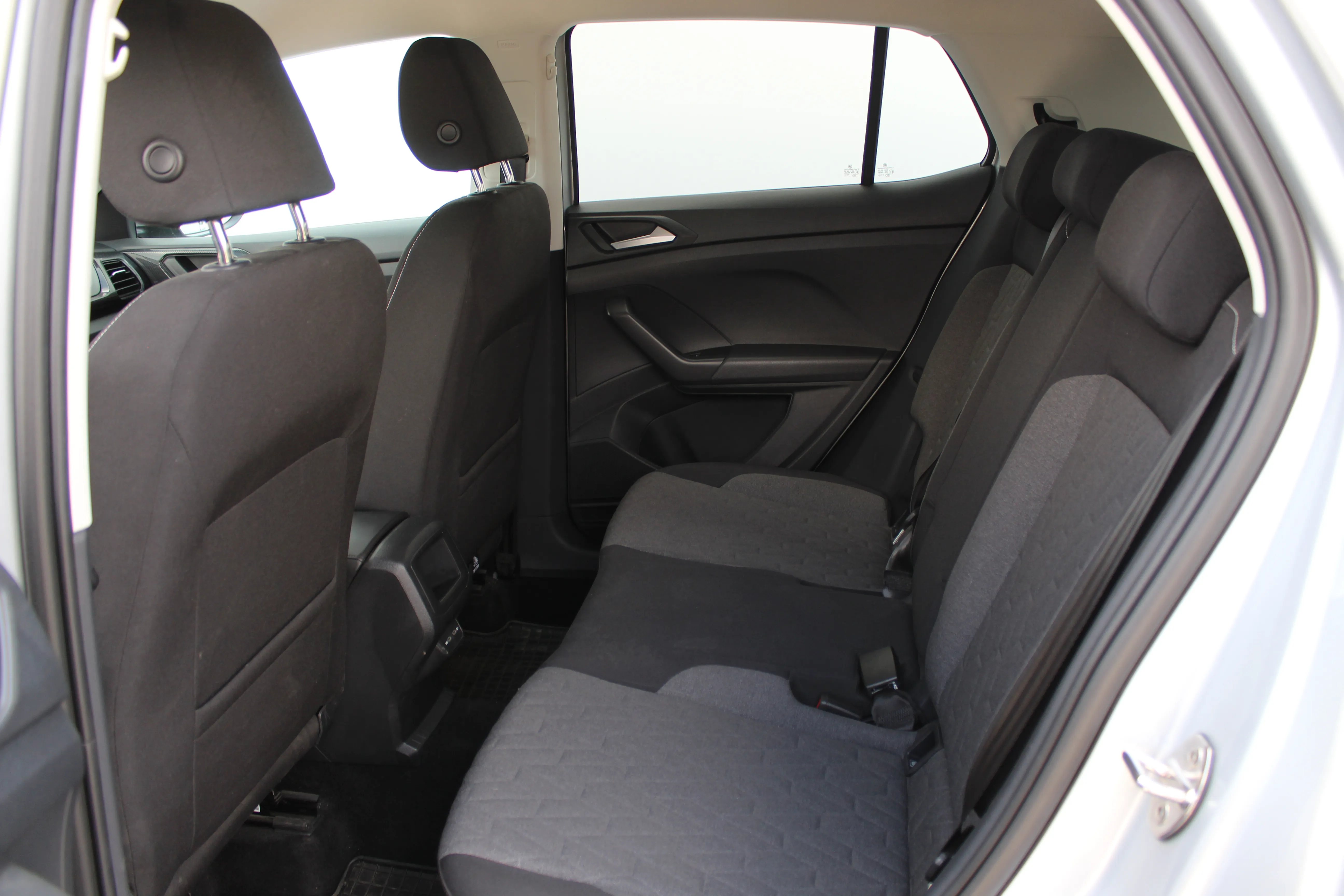 13193 volkswagen t-cross 1.0 tsi life plus - slika 11
