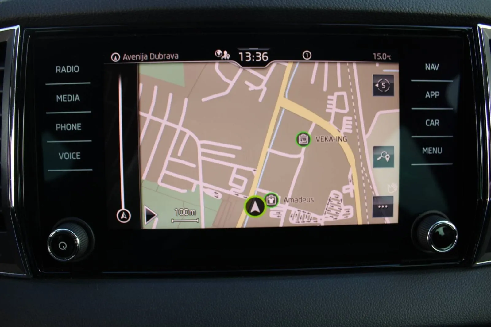 škoda karoq 2.0 tdi dsg *led, navigacija, kamera* - slika 18