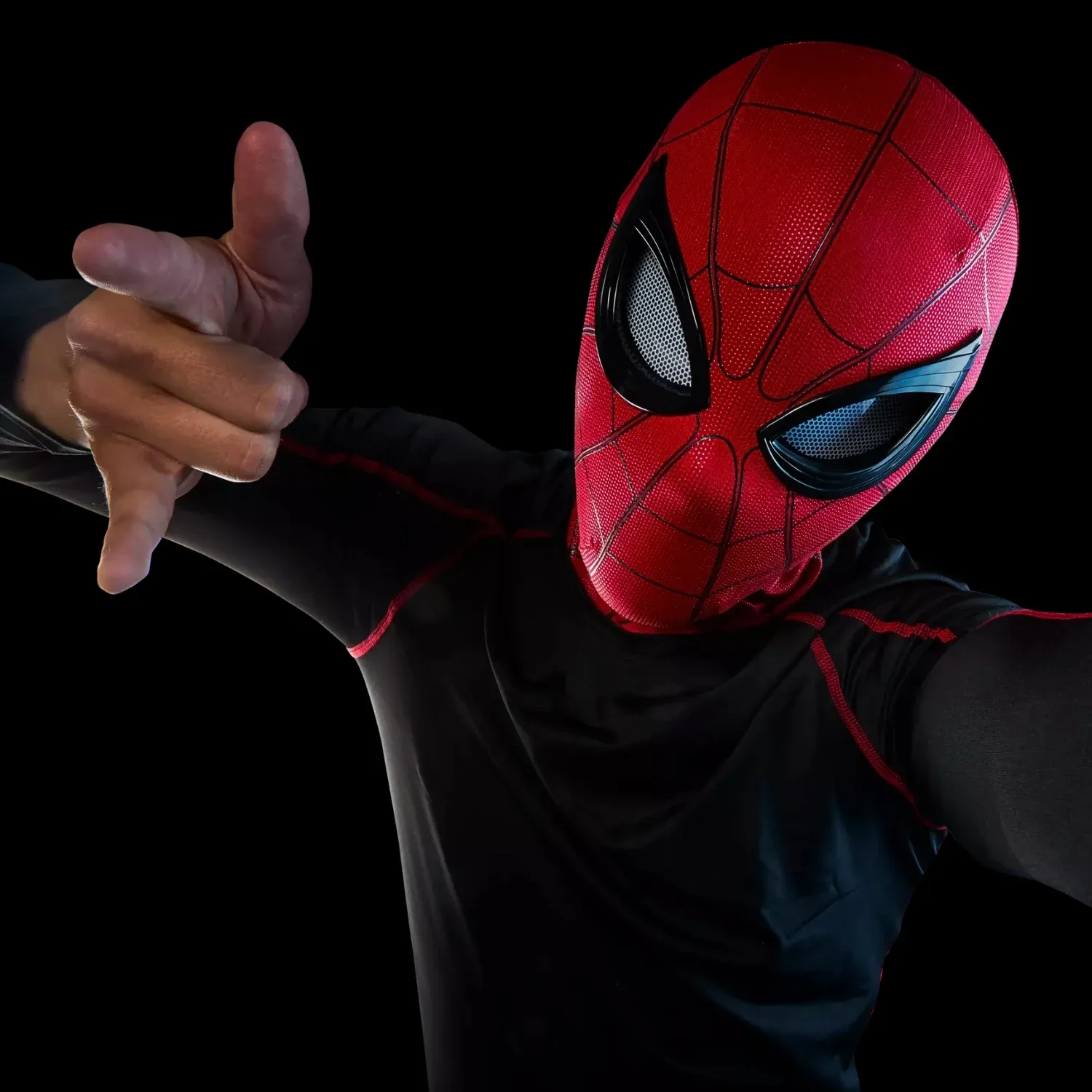 marvel legends series – spider-man electronic expressive mask - slika 8