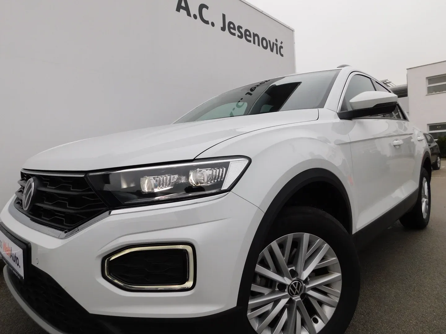 10264 volkswagen t-roc 1.0 tsi design - slika 7