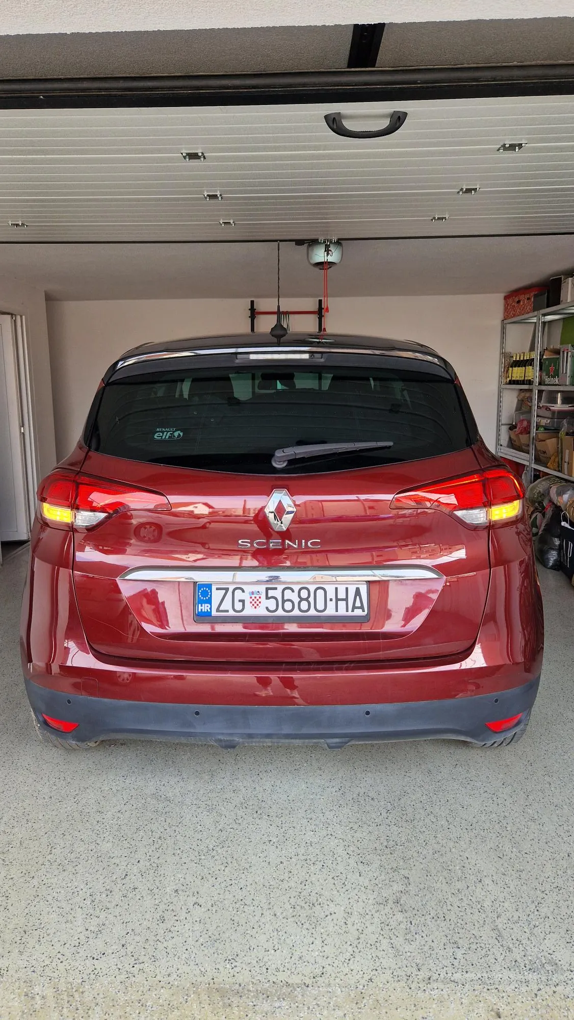 renault scenic 1.7 bose 2019. (prvi vlasnik, reg. 03/2027, nove gume) - slika 11