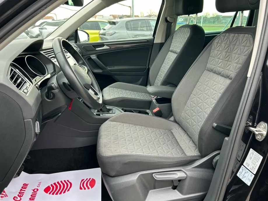 vw tiguan 2,0 tdi dsg 2023.,navi, temp, park senzori, alu, led... - slika 11
