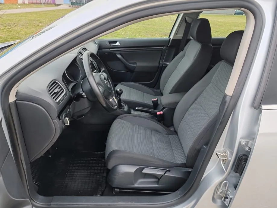vw golf 6 variant 2,0 tdi, 2011g. 217000 km, kartice 24/36 rata - slika 11
