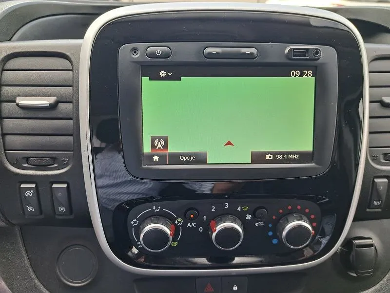 renault trafic 1.6 dci*klima*tempomat*navigacija*police* - slika 16