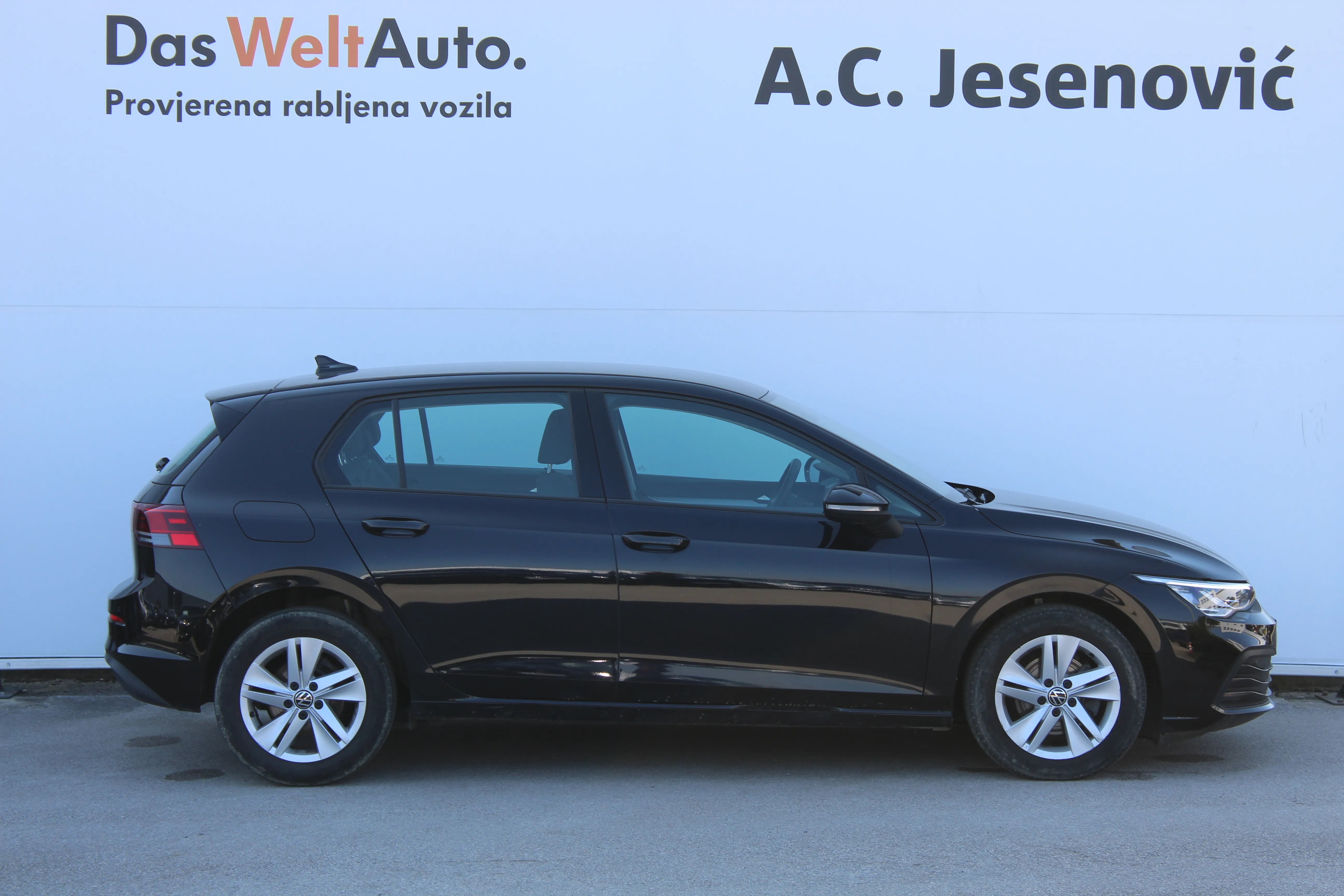 volkswagen golf 2.0 tdi life - slika 4