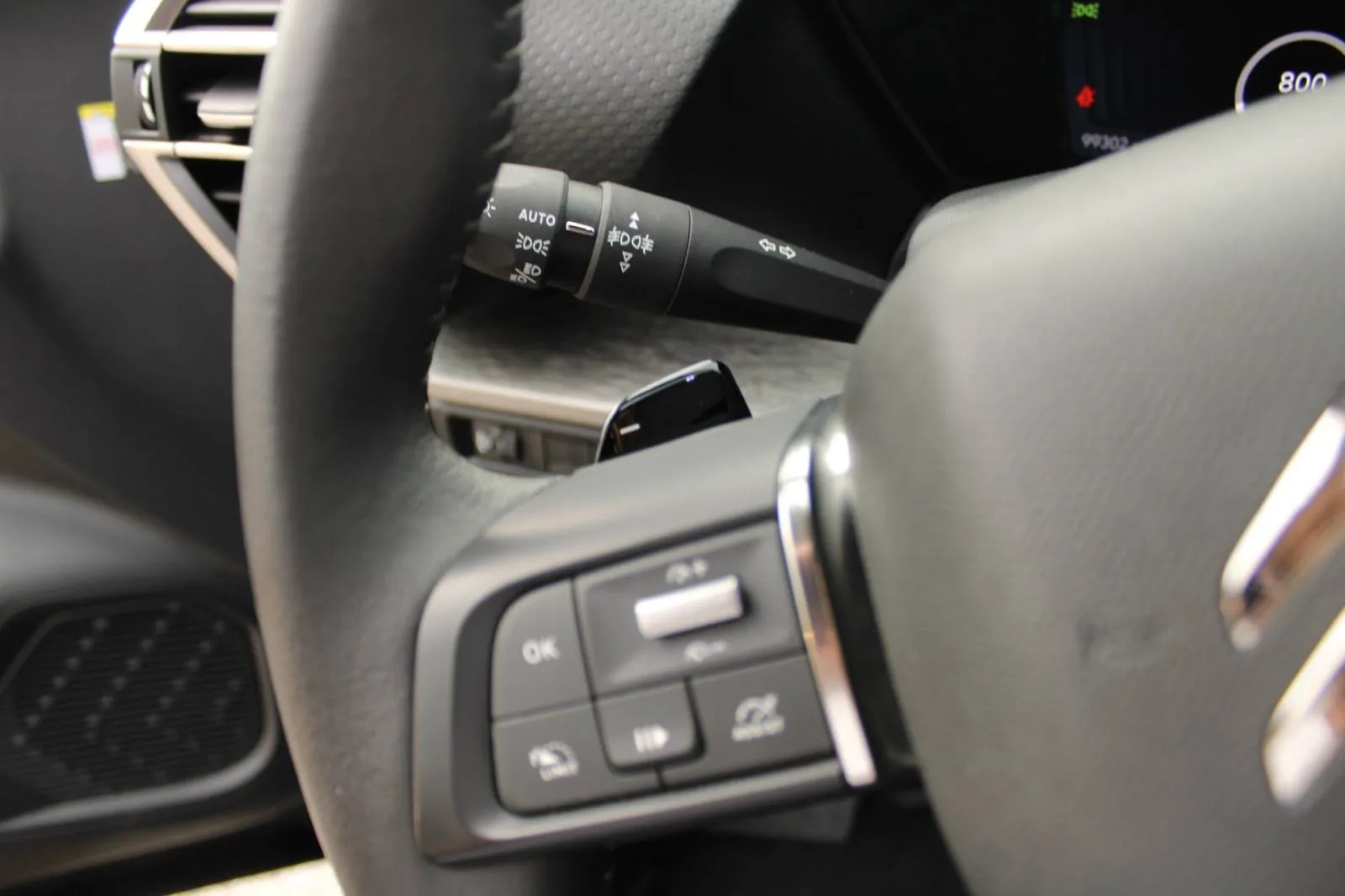 citroen c5x 1.2 puretech automatik *led,navigacija,kamera* - slika 16