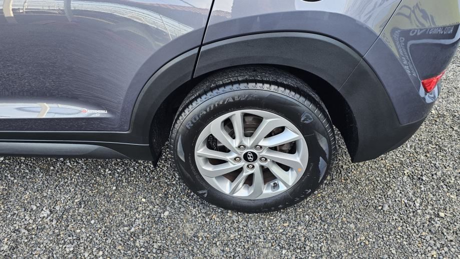 hyundai tucson 1.7,crdi,navigacija,led,kamera,tempomat,alu 17,jamstvo - slika 2
