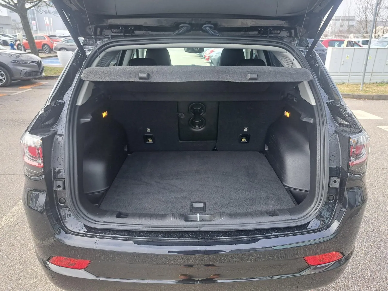 jeep compass 1.5 e-hybrid 130 dct fwd summit - slika 16