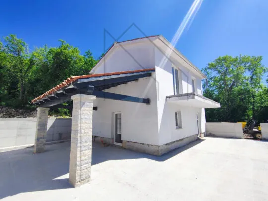 labin: kamena kuća s bazenom i pogledom na more - slika 3