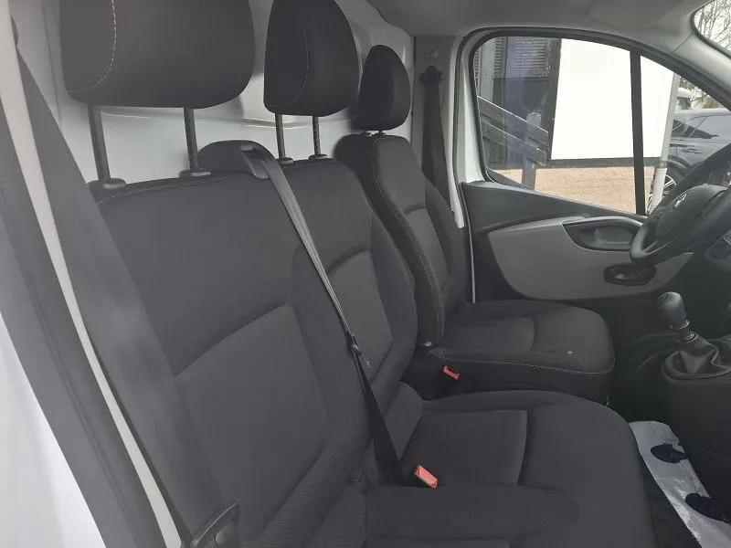renault trafic 1.6 dci*klima*navigacija*kuka za vuču* - slika 13
