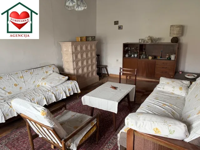 izuzetna nekretnina s povješću čardak usred grada 2 kuće - slika 11