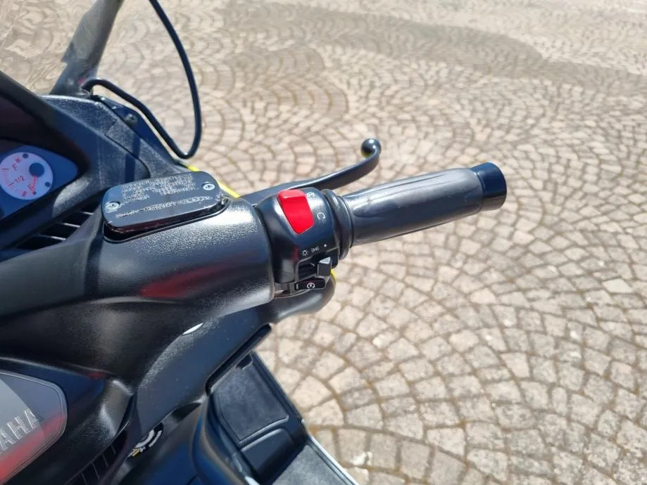 yamaha xp 500 t max, a2 kategorija, 2005 god. - slika 17