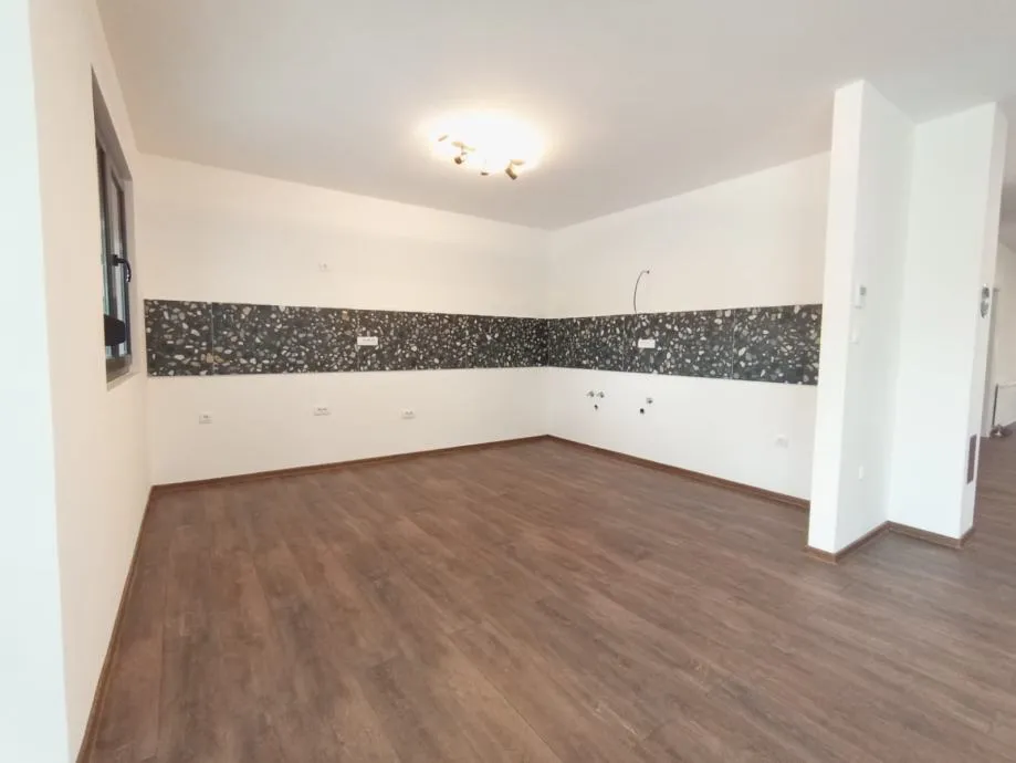 kuća: sveta nedelja, 220.00 m2 (prodaja) - slika 20